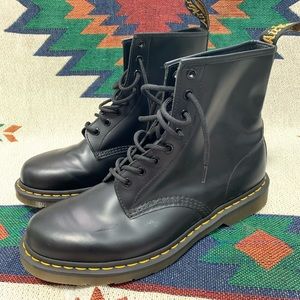 NEVER WORN Dr. Martins